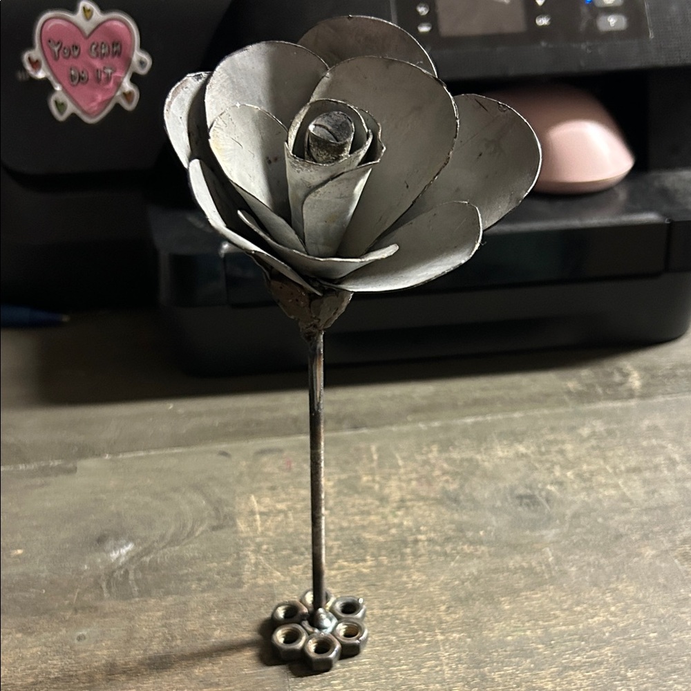Elegant Handmade Metal Rose Sculpture‎